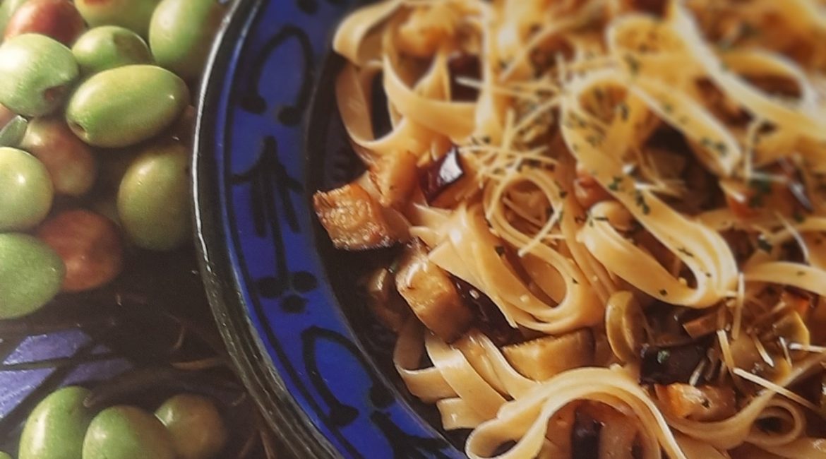 Green Olive and Eggplant toss - Lekke Recipes